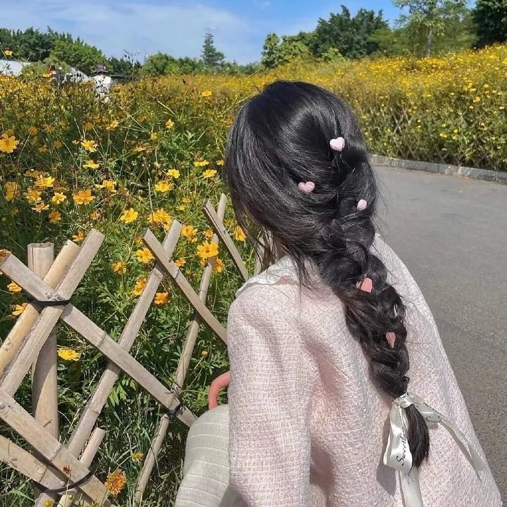 拴线的气球